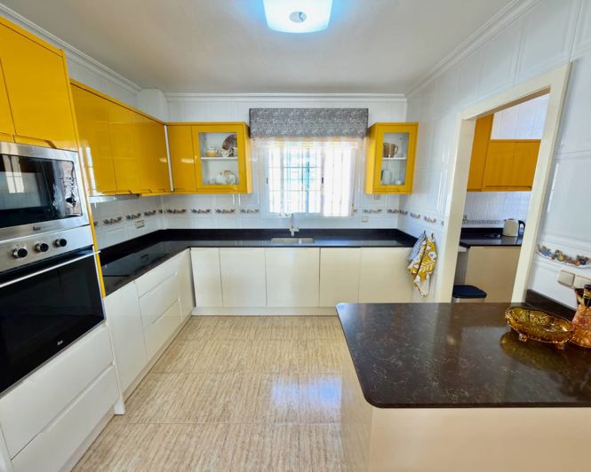 Image No.3-3 Bed Villa for sale