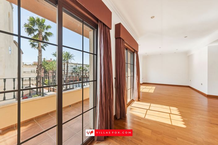 Image No.24-3 Bed Apartment for sale