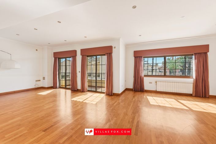 Image No.29-3 Bed Apartment for sale
