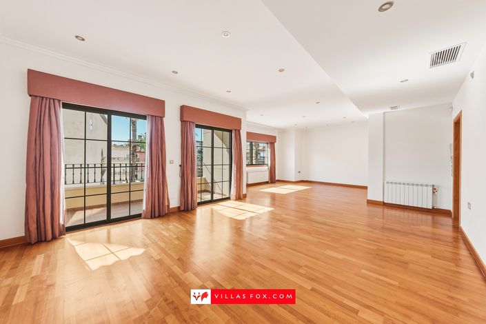 Image No.30-3 Bed Apartment for sale