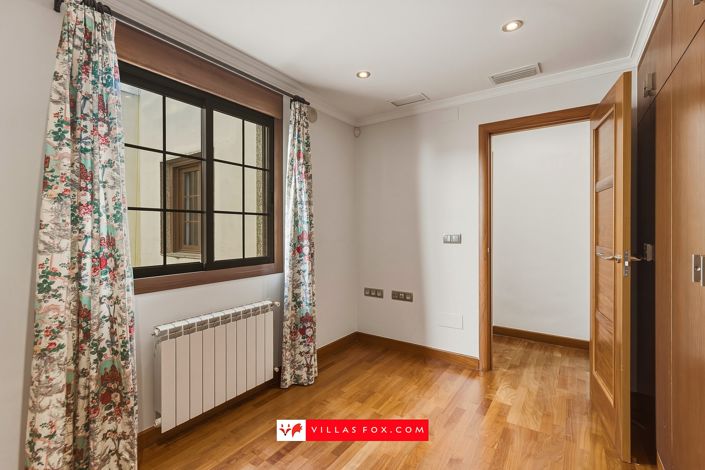 Image No.36-3 Bed Apartment for sale