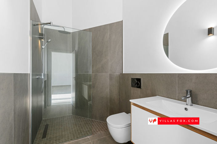 Image No.28-3 Bed Villa for sale