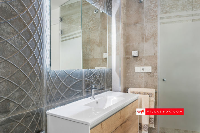 Image No.38-3 Bed Villa for sale