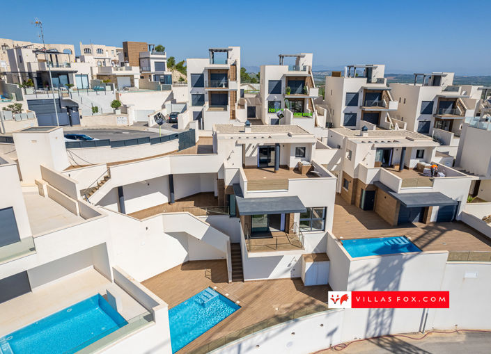 Image No.66-3 Bed Villa for sale