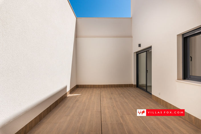 Image No.69-3 Bed Villa for sale