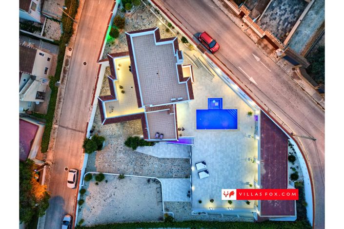 Image No.12-6 Bed Villa for sale