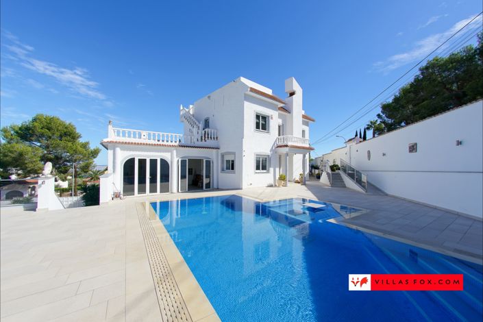 Image No.3-6 Bed Villa for sale