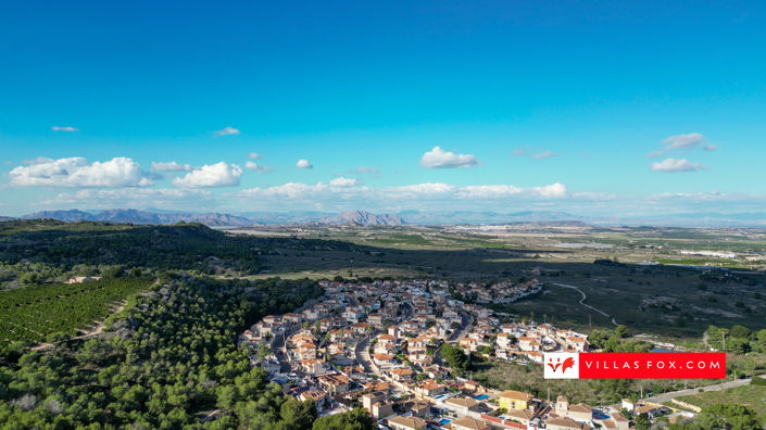 Image No.10-6 Bed Villa for sale