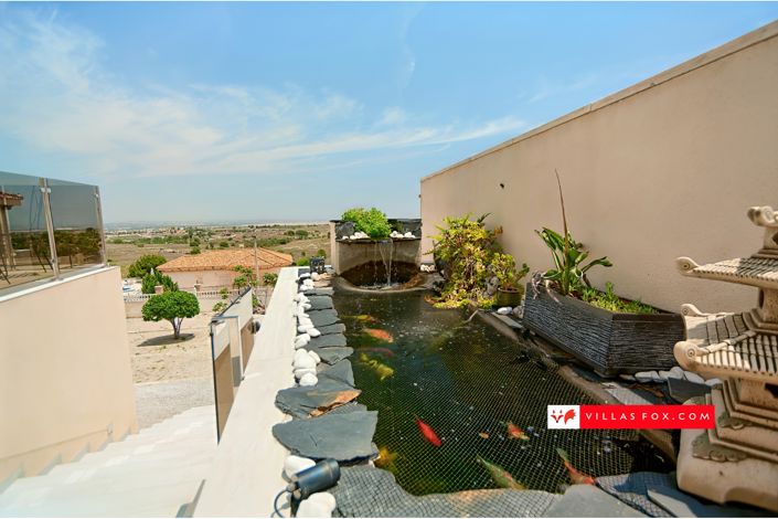 Image No.67-5 Bed Villa for sale