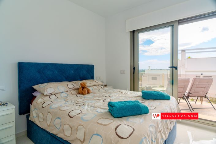 Image No.8-3 Bed Villa for sale