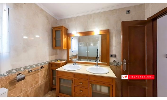 Image No.9-3 Bed Townhouse for sale