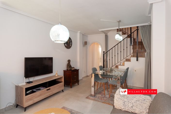 Image No.12-2 Bed Townhouse for sale