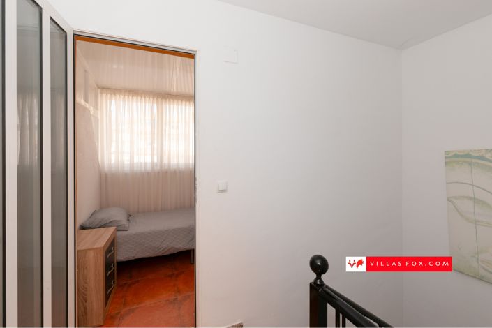 Image No.40-2 Bed Townhouse for sale