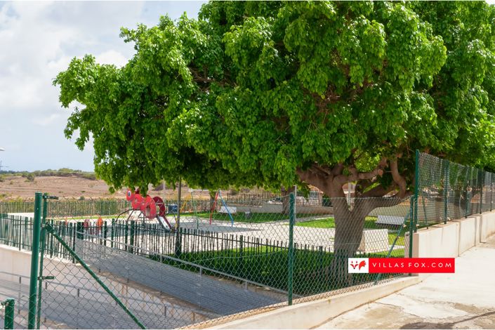 Image No.39-2 Bed Townhouse for sale