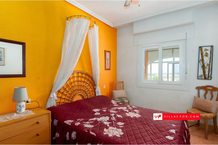 Image No.6-2 Bed Townhouse for sale