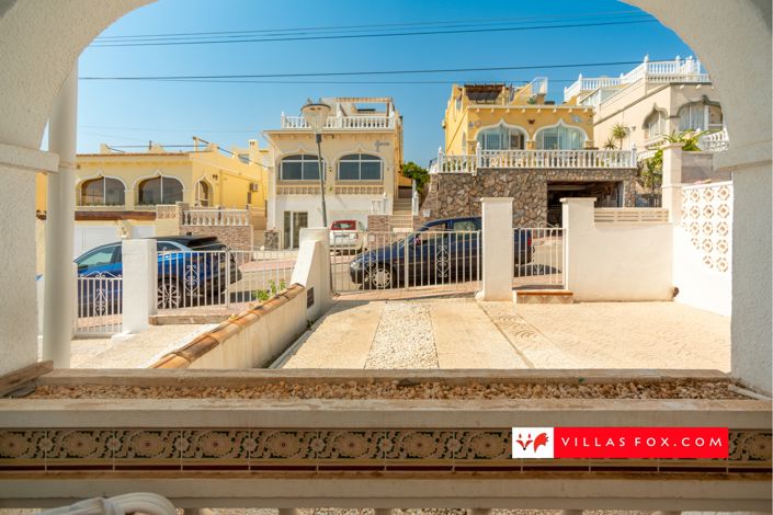 Image No.12-2 Bed Townhouse for sale