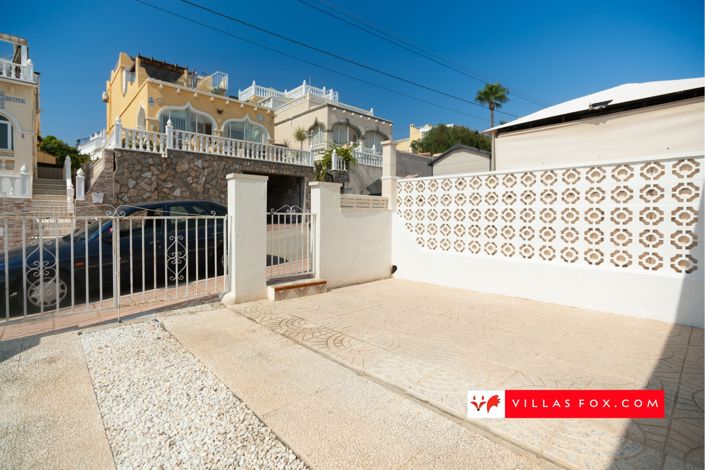 Image No.15-2 Bed Townhouse for sale