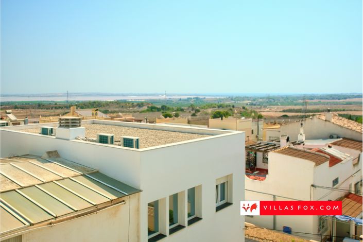 Image No.29-2 Bed Townhouse for sale