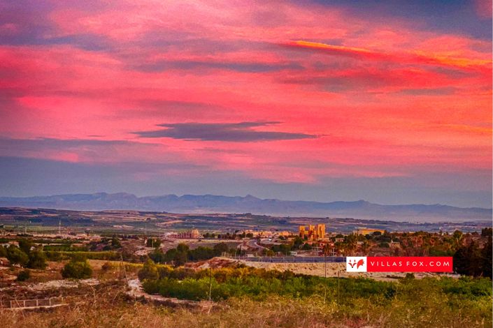 Image No.45-2 Bed Townhouse for sale