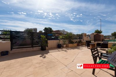 1538resangelinaground-floorcornerapartmentwit