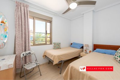 1538resangelinaground-floorcornerapartmentwit