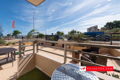 1538resangelinaground-floorcornerapartmentwit