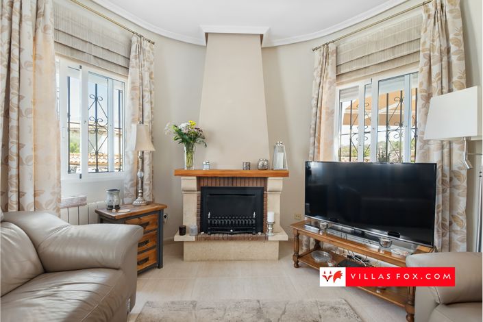 Image No.2-3 Bed Villa for sale