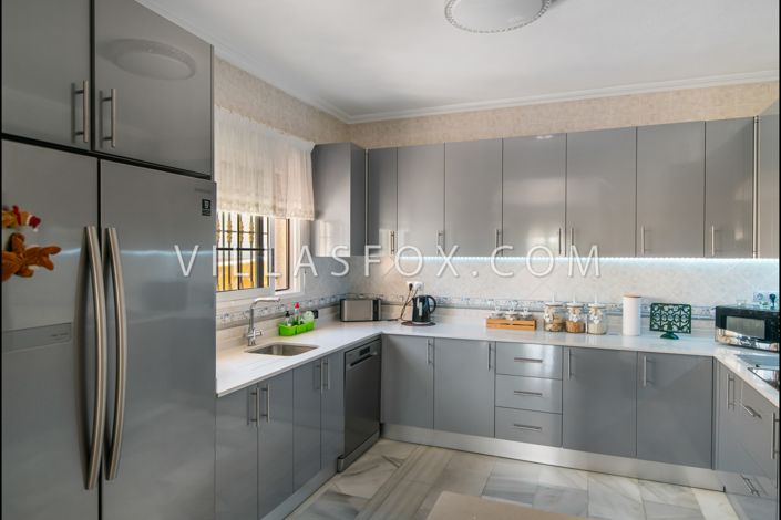 Image No.37-3 Bed Villa for sale