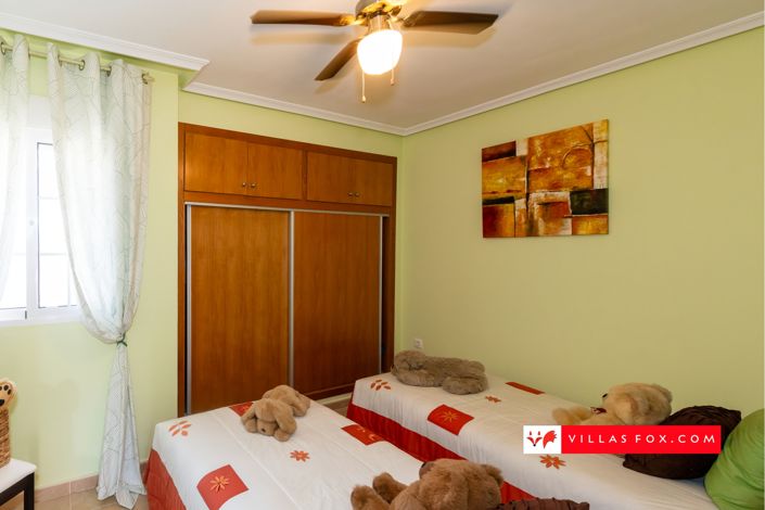 Image No.37-3 Bed Townhouse for sale