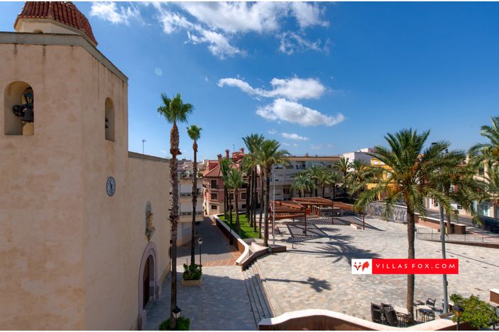 Image No.66-3 Bed Townhouse for sale