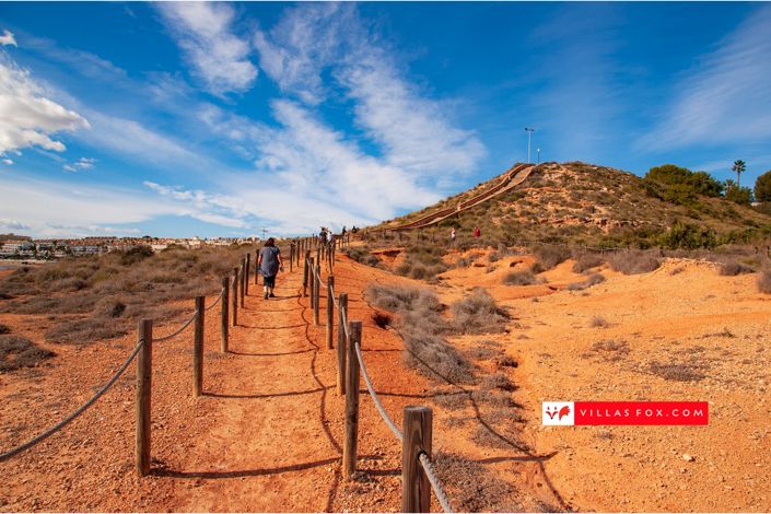 Image No.69-3 Bed Townhouse for sale