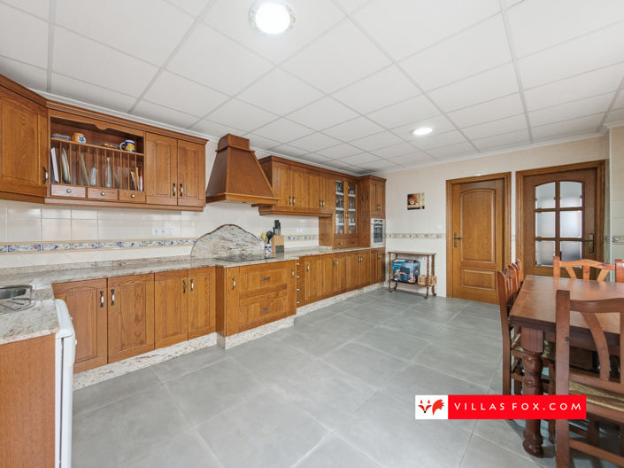 Image No.14-3 Bed Townhouse for sale