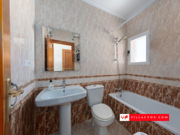 1564luxuryspanishvillaforsale-26