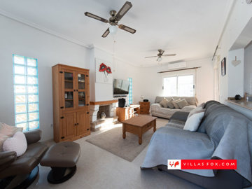 1564luxuryspanishvillaforsale-16