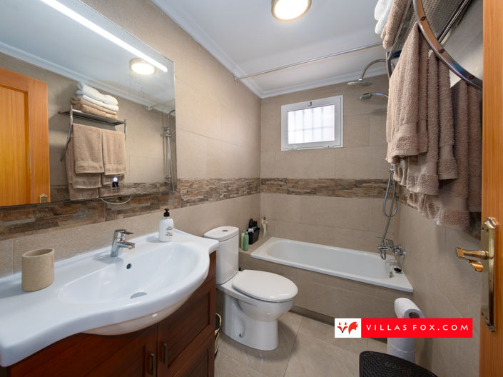 Image No.30-5 Bed Villa for sale