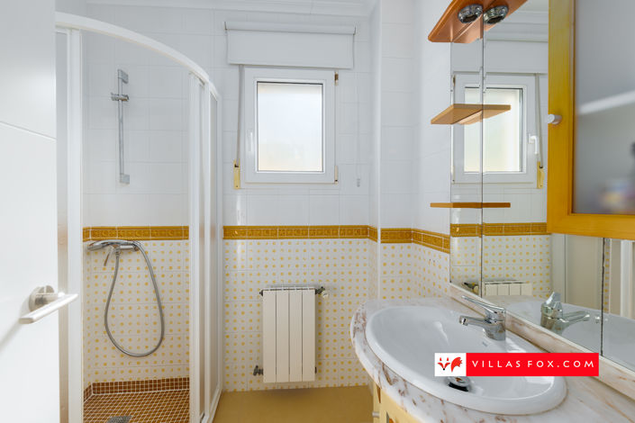 Image No.24-3 Bed Villa for sale