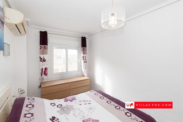 Image No.13-2 Bed Townhouse for sale