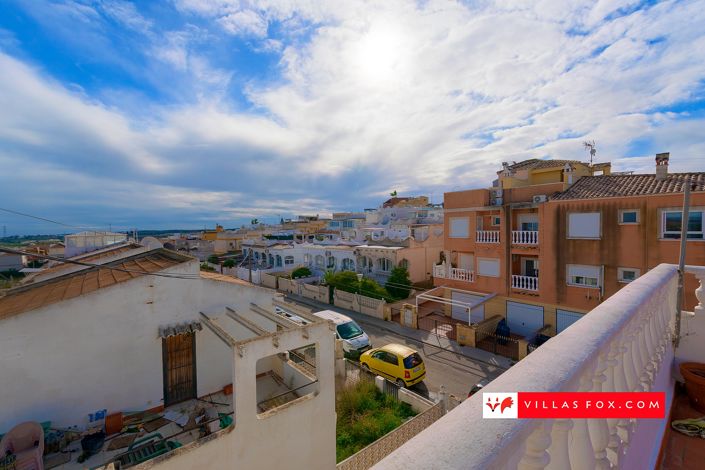 Image No.29-2 Bed Townhouse for sale