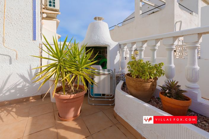 Image No.33-2 Bed Townhouse for sale