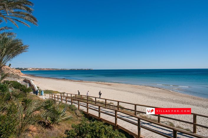 Image No.55-2 Bed Townhouse for sale