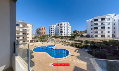 1600resangelinamodernapartmentfacingpoolsanmi