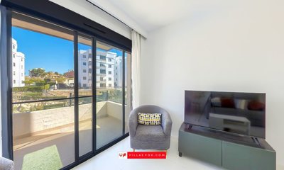 1600resangelinamodernapartmentfacingpoolsanmi