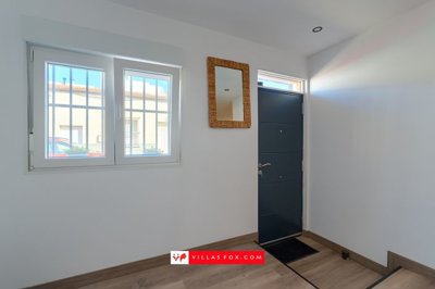 1602modernisedtownhouseforsalesanmigueldesali