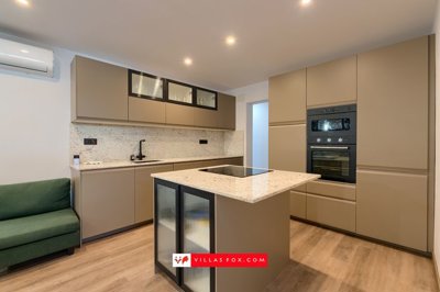 1602modernisedtownhouseforsalesanmigueldesali