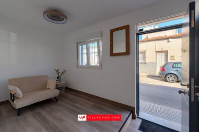 1602modernisedtownhouseforsalesanmigueldesali