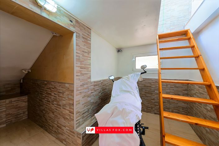 Image No.16-3 Bed Townhouse for sale