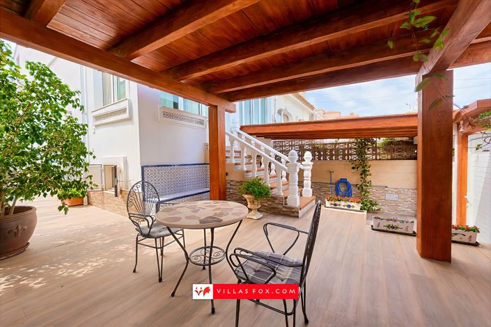 Image No.2-3 Bed Townhouse for sale