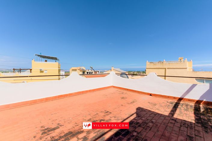 Image No.2-3 Bed Villa for sale