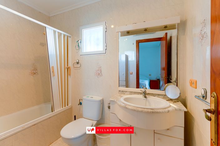 Image No.21-3 Bed Villa for sale