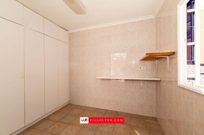 1657sanmigueldesalinastraditionaltownhousefor